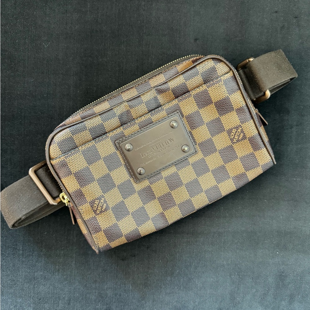 Louis Vuitton 2011 Brooklyn belt bag